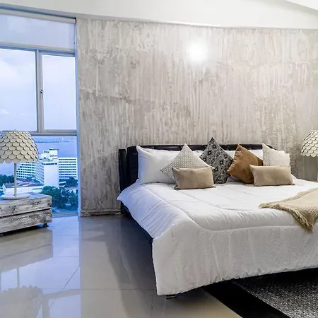 2bdr Apt Exclusive Poseidon Host: Id+10 Apartamento Cartagena